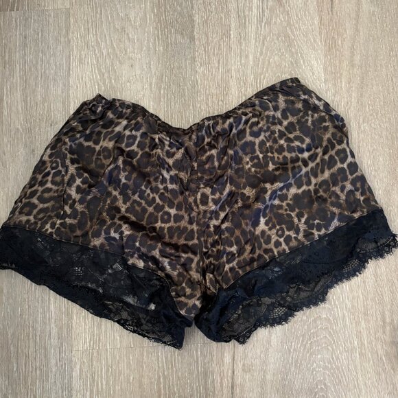 Set of 3 intimissimi sleep shorts (cheetah, pretty flower, and lapis blue lace - Picture 1 of 11